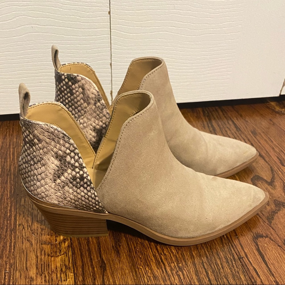 Express tan pointed toe cowboy / cowgirl style booties